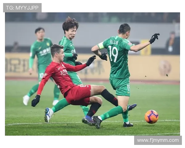 上海上港与北京队激战正酣精彩直播全程回顾与分析