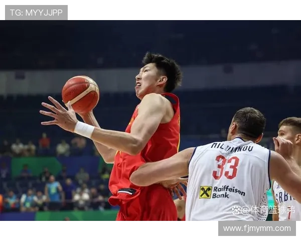 周琦在国际赛场的崛起与挑战：从青涩新秀到篮球巨星的成长之路