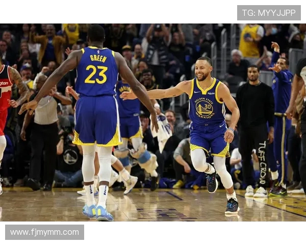 德雷蒙德格林:勇士队的防守核心与球队精神领袖之路 德雷蒙德格林:勇士队的防守核心与球队精神领袖之路